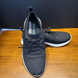 Skechers Women’s Ultra Flex 12539 Black/White Slip-On Sneakers Size 8.5